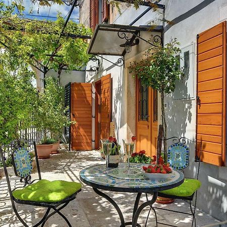 Villa Palazzo 1812 Krnica Exterior foto