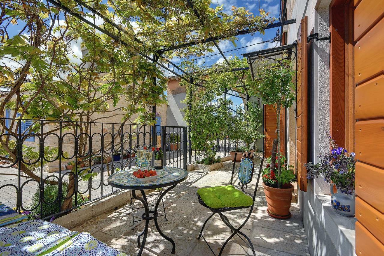 Villa Palazzo 1812 Krnica Exterior foto
